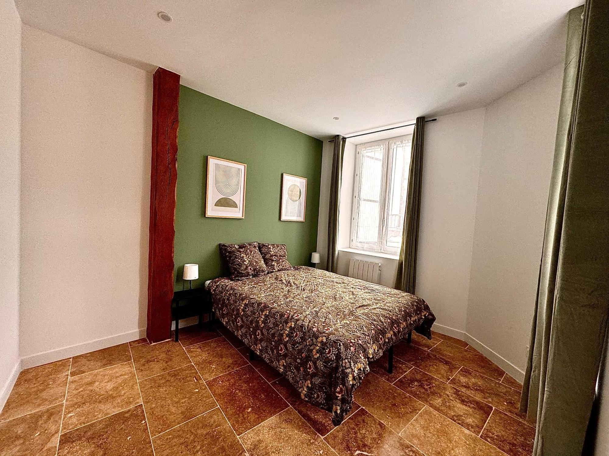 Apartamento Place De Parking Au Pied Du Logement - Spacieux Et Atypique Orléans Exterior foto